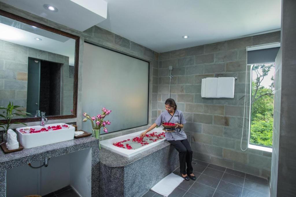 The Grand Cyclo Boutique Suite & Spa Siem Reap Exterior foto